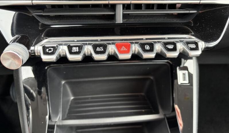 Peugeot 208 Style / Carplay complet
