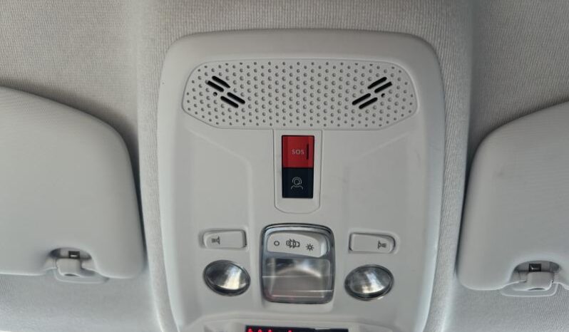 Peugeot 208 Allure Hybrid complet