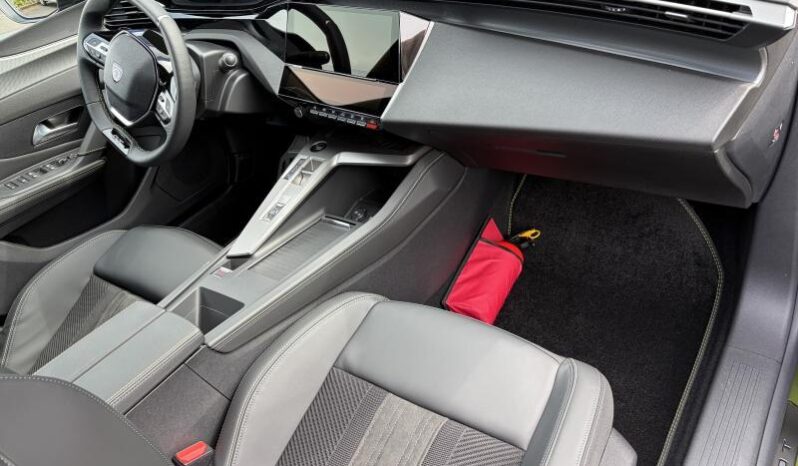 Peugeot 408 GT Exclusive complet