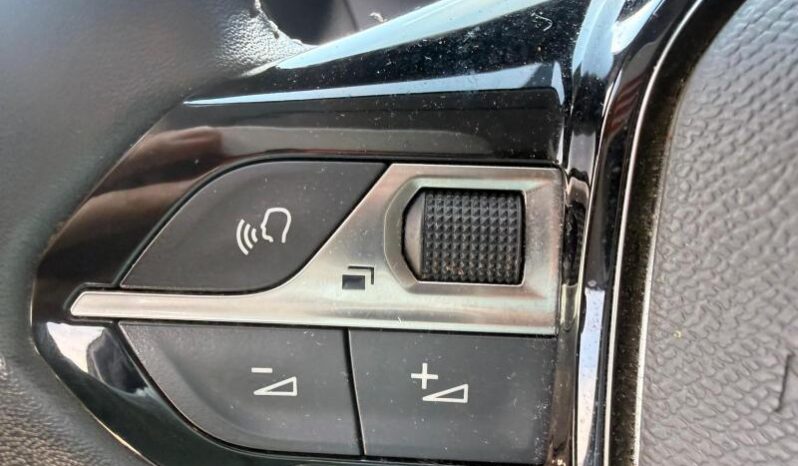 Peugeot 208 Style / GPS / Carplay complet