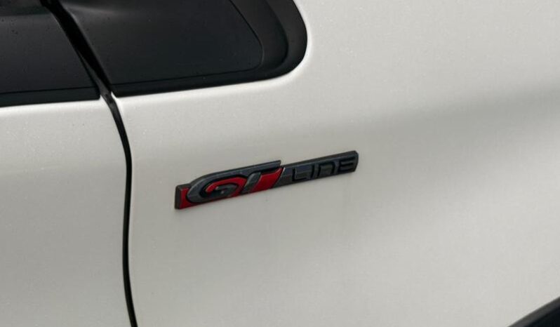 Peugeot 2008 GT Line / EAT6 / Pano complet