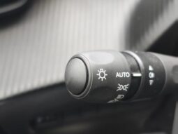 Peugeot 2008 Allure / MHEV / E-DSC6 complet