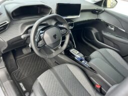 Peugeot 208 Allure Hybrid complet