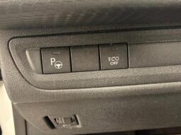 Peugeot 2008 GT Line / EAT6 / Pano complet