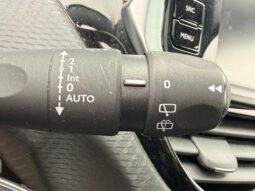 Peugeot 2008 GT Line / EAT6 / Pano complet