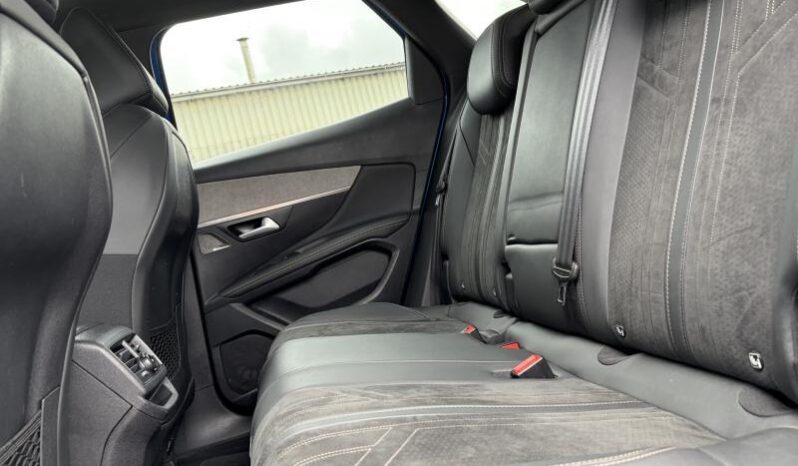 Peugeot 3008 GT / Black Pack / EAT8 complet