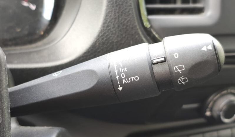 Peugeot Expert Standard Premium / 2.0 BlueHDI complet