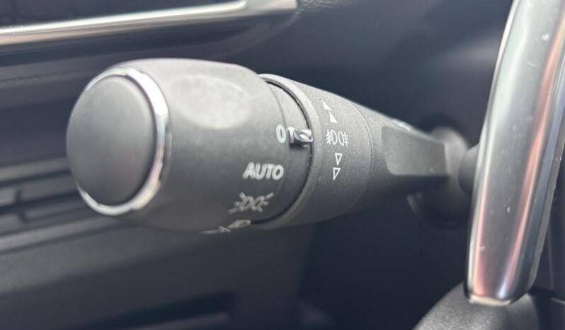 Peugeot 3008 Allure / EAT6 / Toit ouvrant complet
