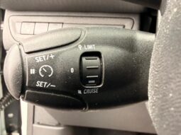 Peugeot 2008 GT Line / EAT6 / Pano complet