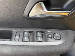 Peugeot 208 Style / Carplay complet
