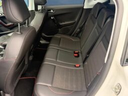 Peugeot 2008 GT Line / EAT6 / Pano complet