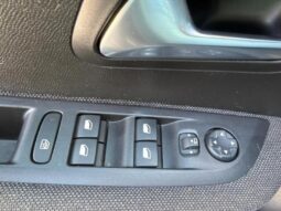 Peugeot 208 Style / GPS / Carplay complet