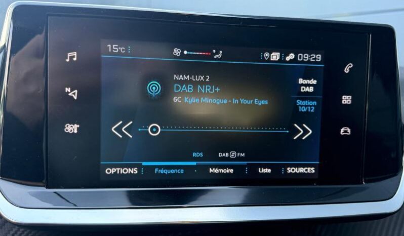 Peugeot 208 Style / GPS / Carplay complet