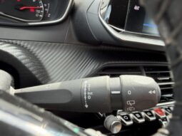 Peugeot 208 Style / Carplay complet