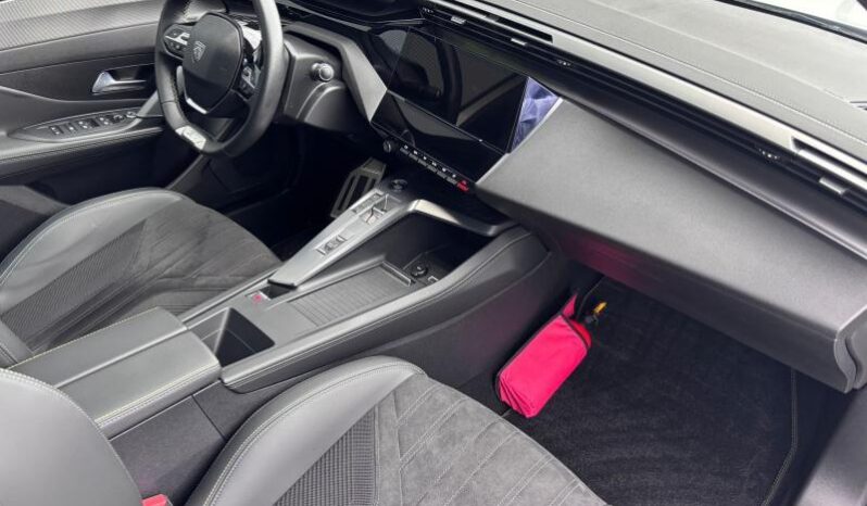 Peugeot 308 GT / EAT8 / Toit ouvrant complet