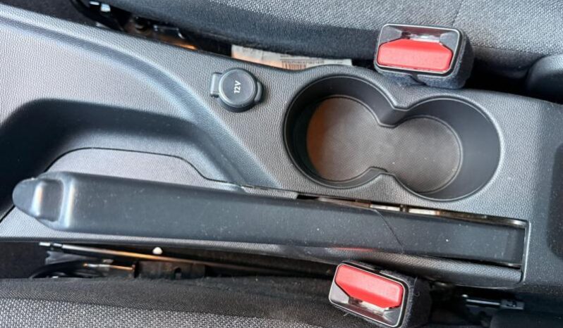 Peugeot 208 Style / GPS / Carplay complet