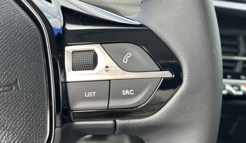 Peugeot 208 Allure Hybrid complet