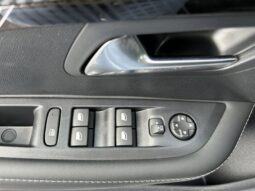 Peugeot 208 Allure Hybrid complet