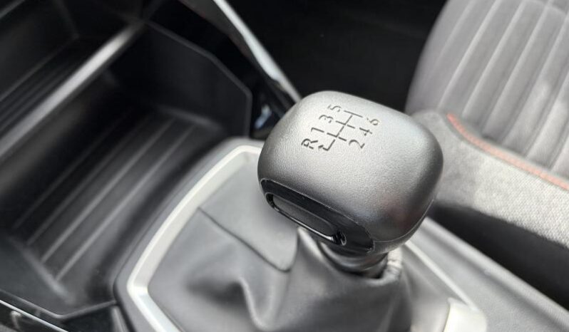 Peugeot 208 Style / Carplay complet