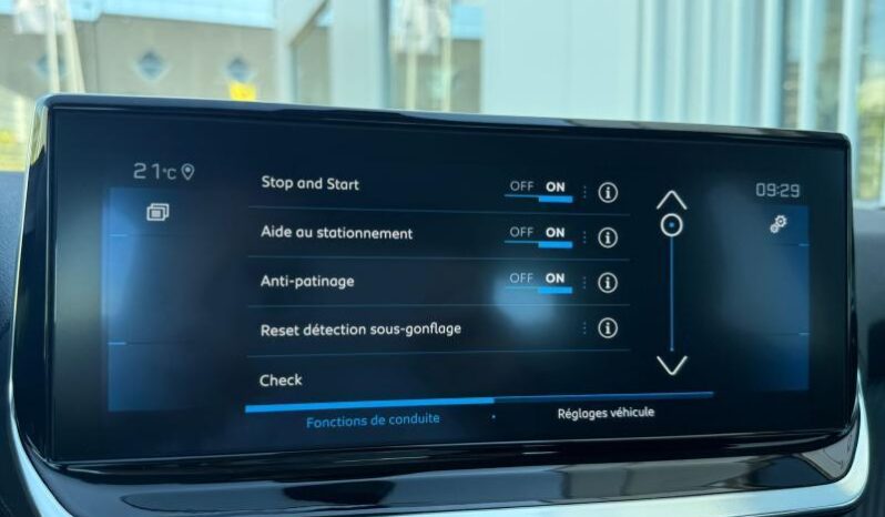 Peugeot 208 Allure / GPS / Carplay complet