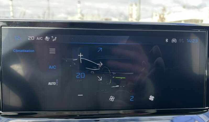 Peugeot 208 Allure Hybrid complet