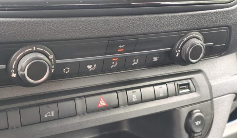 Peugeot Expert Standard Premium / 2.0 BlueHDI complet