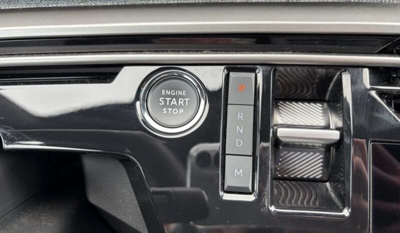 Peugeot 5008 GT complet