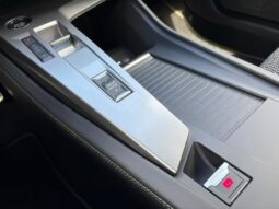 Peugeot 308 GT / EAT8 / Carplay complet