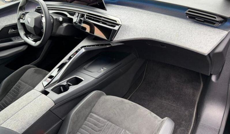 Peugeot 5008 GT complet