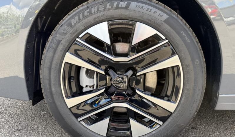 Peugeot 208 Allure Hybrid complet