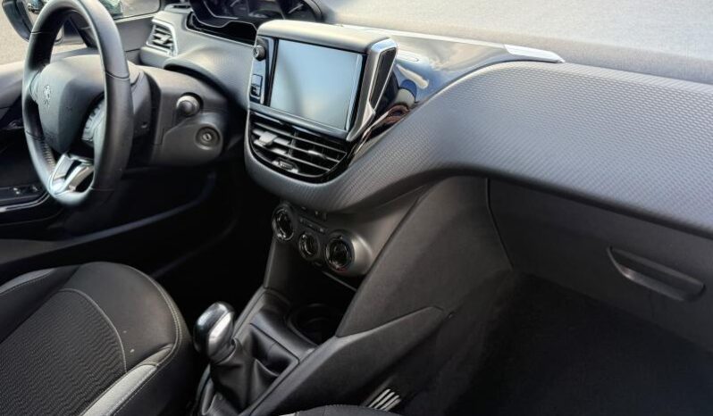 Peugeot 208 Style / 82ch complet