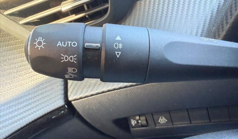 Peugeot 208 Allure / Caméra / GPS complet