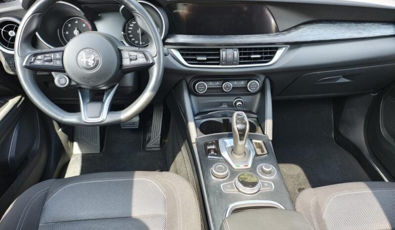 Alfa Romeo Stelvio Super / AT8 / 2.2 JTD complet