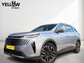 Peugeot 5008 Allure / 1.2 MHEV / 7 places