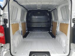 Peugeot Expert Taille M / Dispo 08/2026 complet