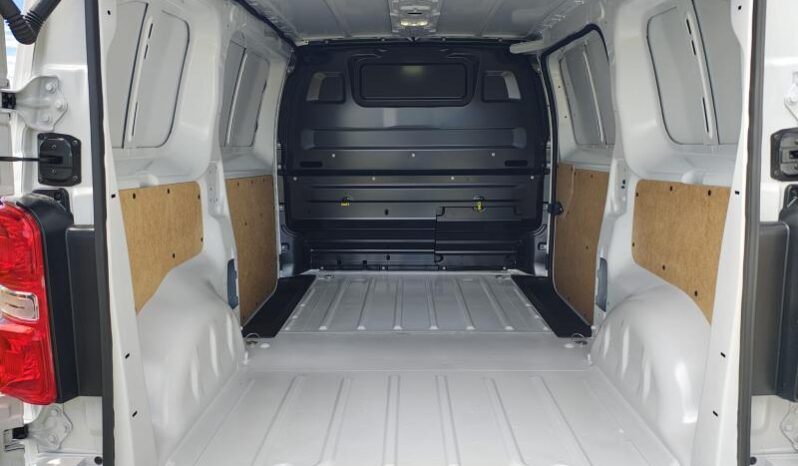 Peugeot Expert Taille M / Dispo 08/2026 complet