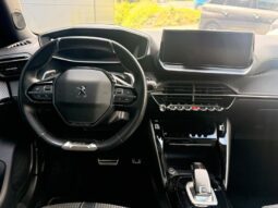 Peugeot 2008 GT / EAT8 / 1.5 BlueHDi / Pano complet