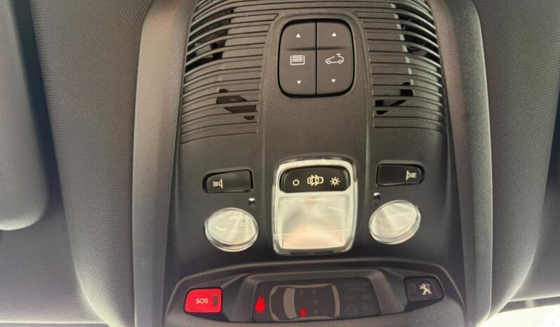 Peugeot 3008 GT / EAT8 / Toit ouvrant complet