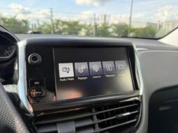Peugeot 208 Style / 82ch complet