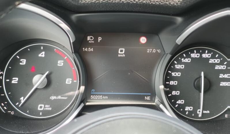 Alfa Romeo Stelvio Super / AT8 / 2.2 JTD complet