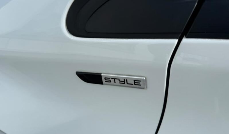 Peugeot 208 Style / 82ch complet