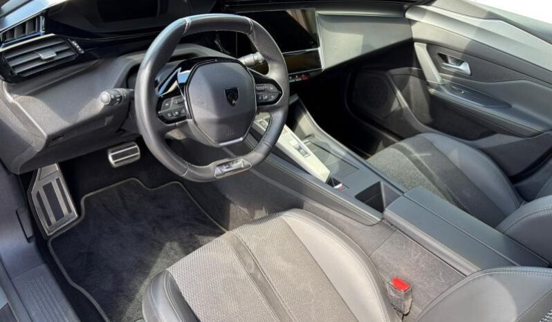 Peugeot 308 GT / EAT8 / Carplay complet