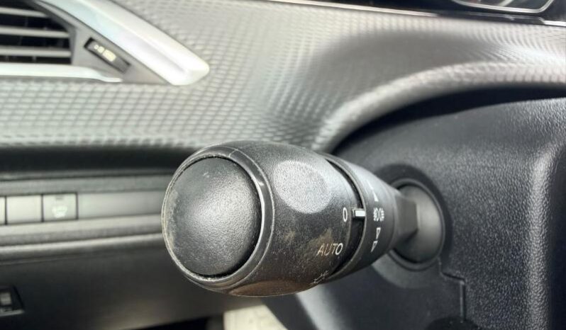 Peugeot 208 Tech Editio  / EAT6 / 110ch complet