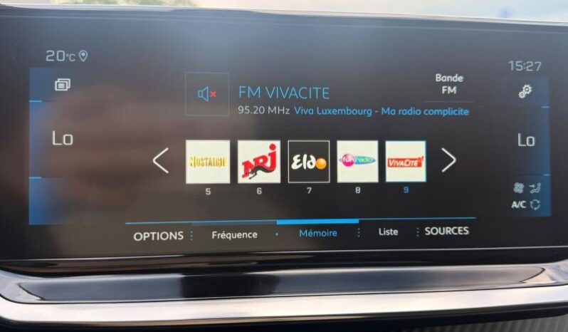 Peugeot 2008 GT / EAT8 / 1.5 BlueHDi / Pano complet