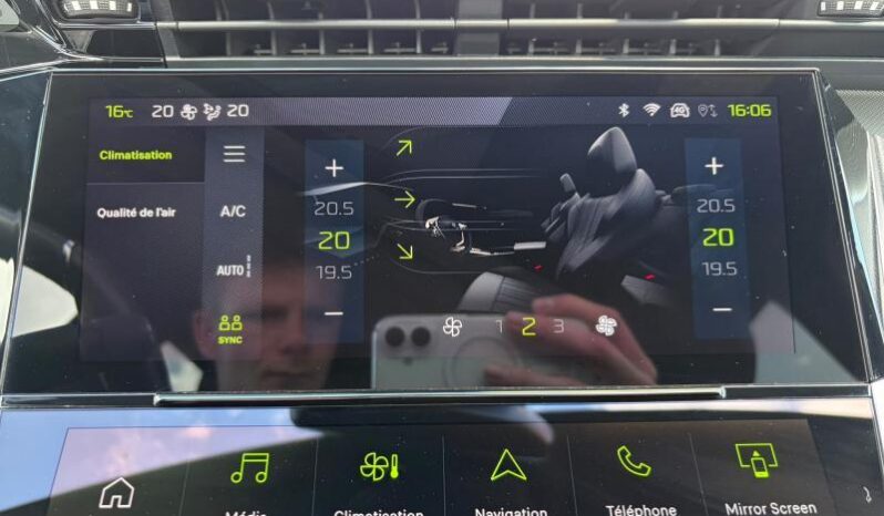 Peugeot 308 GT / EAT8 / Carplay complet