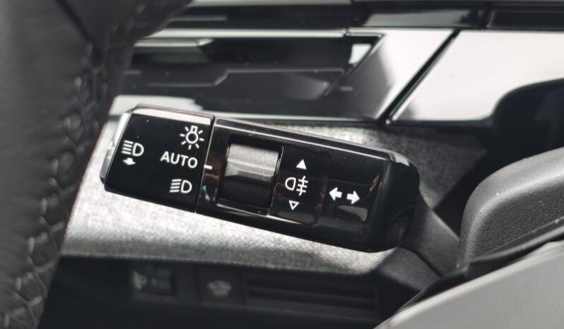 Peugeot 3008 Allure / Dispo 08/2026 complet