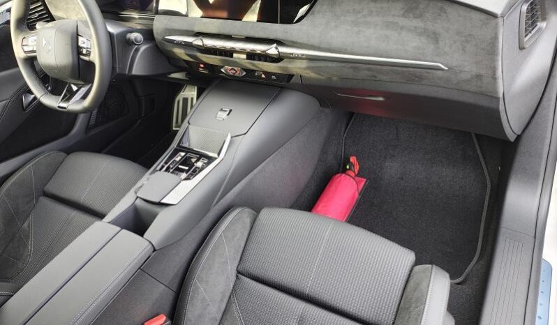 DS Automobiles N°4 ETOILE complet