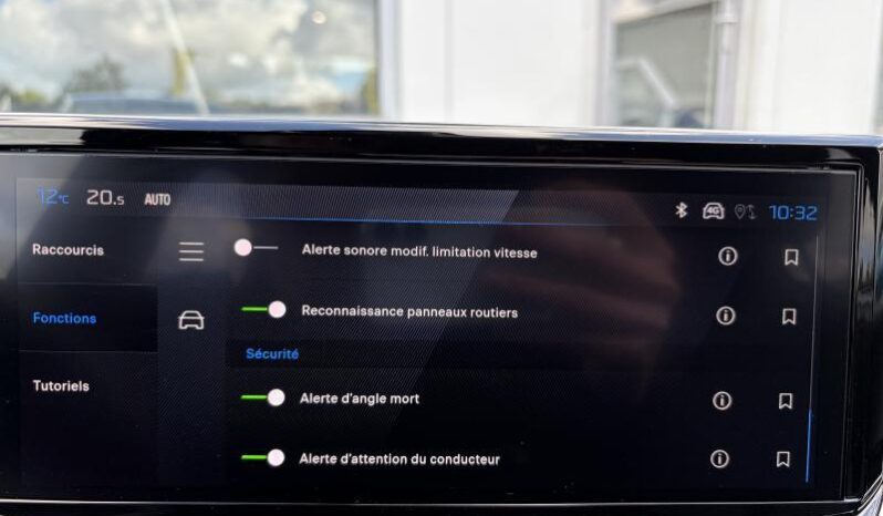 Peugeot 208 Allure Hybrid complet