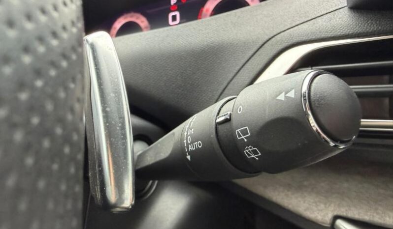 Peugeot 3008 GT / EAT8 / Toit ouvrant complet