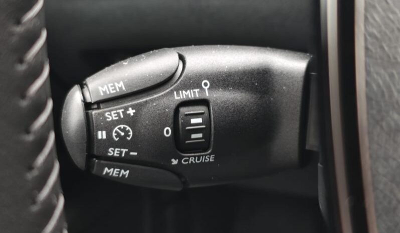 Peugeot 2008 Allure / Dispo 08/2026 complet